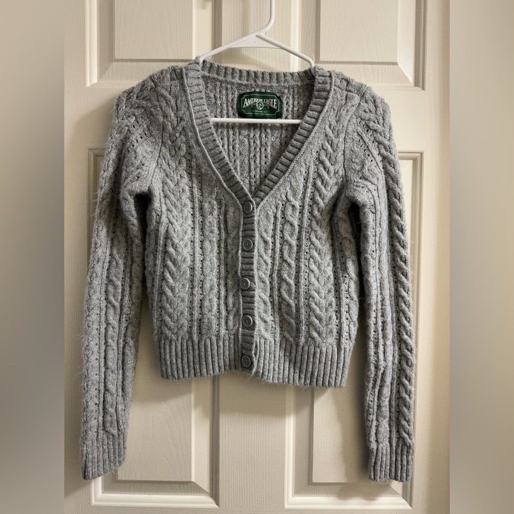 american eagle sweater